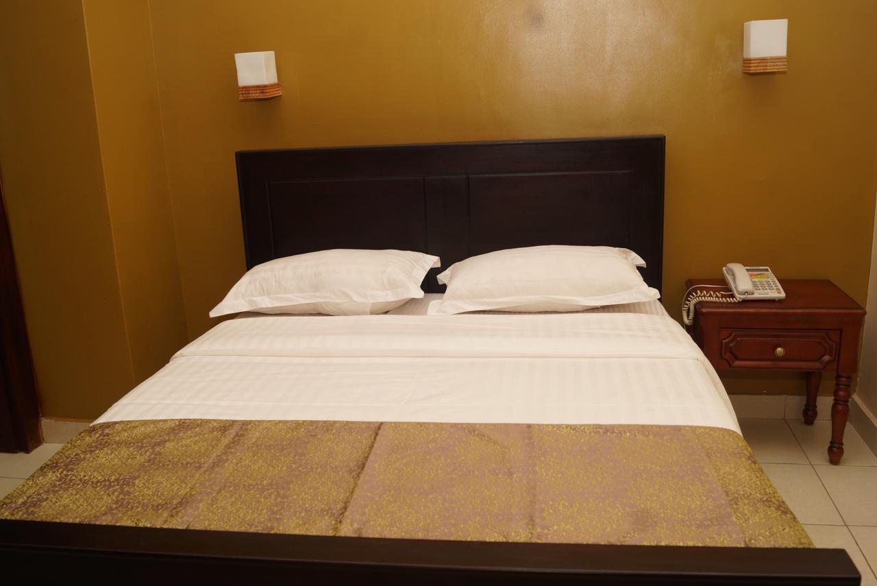 Diamonds Hotel Kampala Extérieur photo