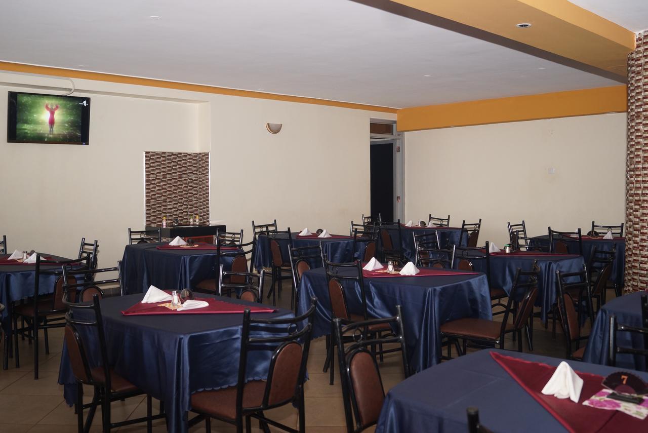 Diamonds Hotel Kampala Extérieur photo