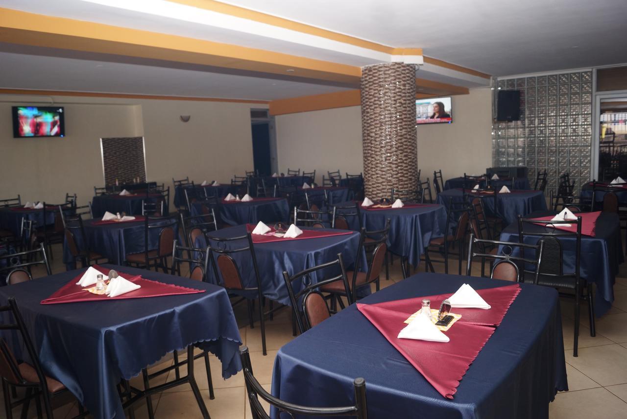 Diamonds Hotel Kampala Extérieur photo