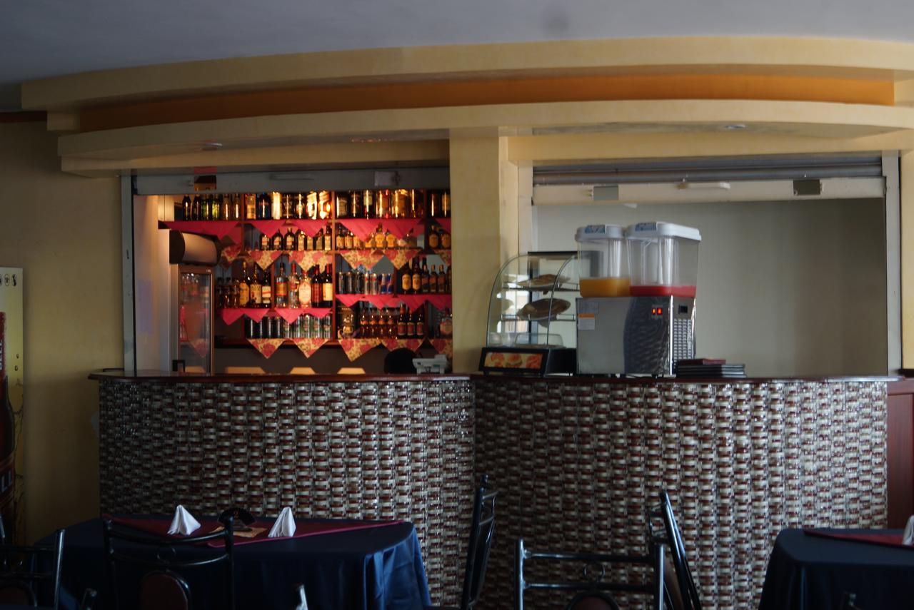 Diamonds Hotel Kampala Extérieur photo