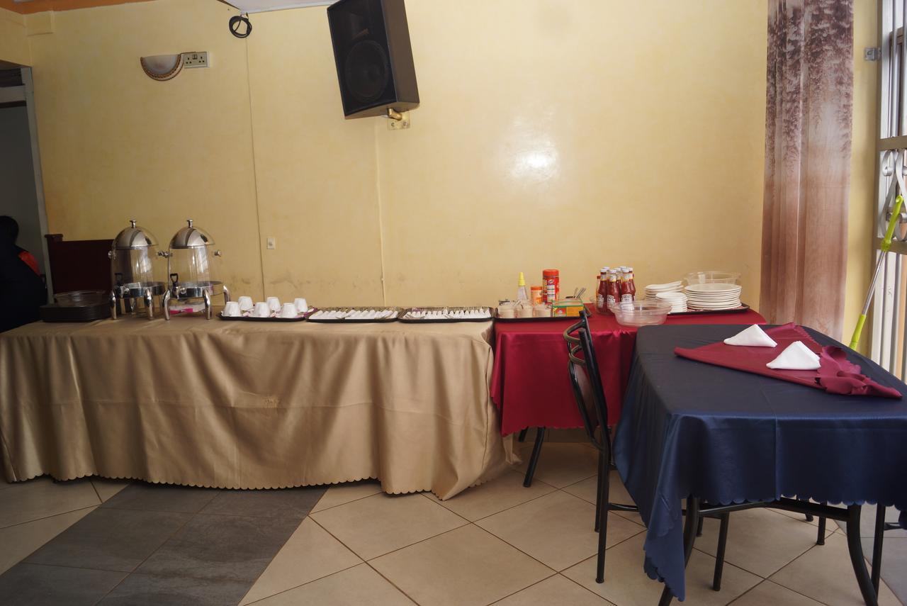 Diamonds Hotel Kampala Extérieur photo