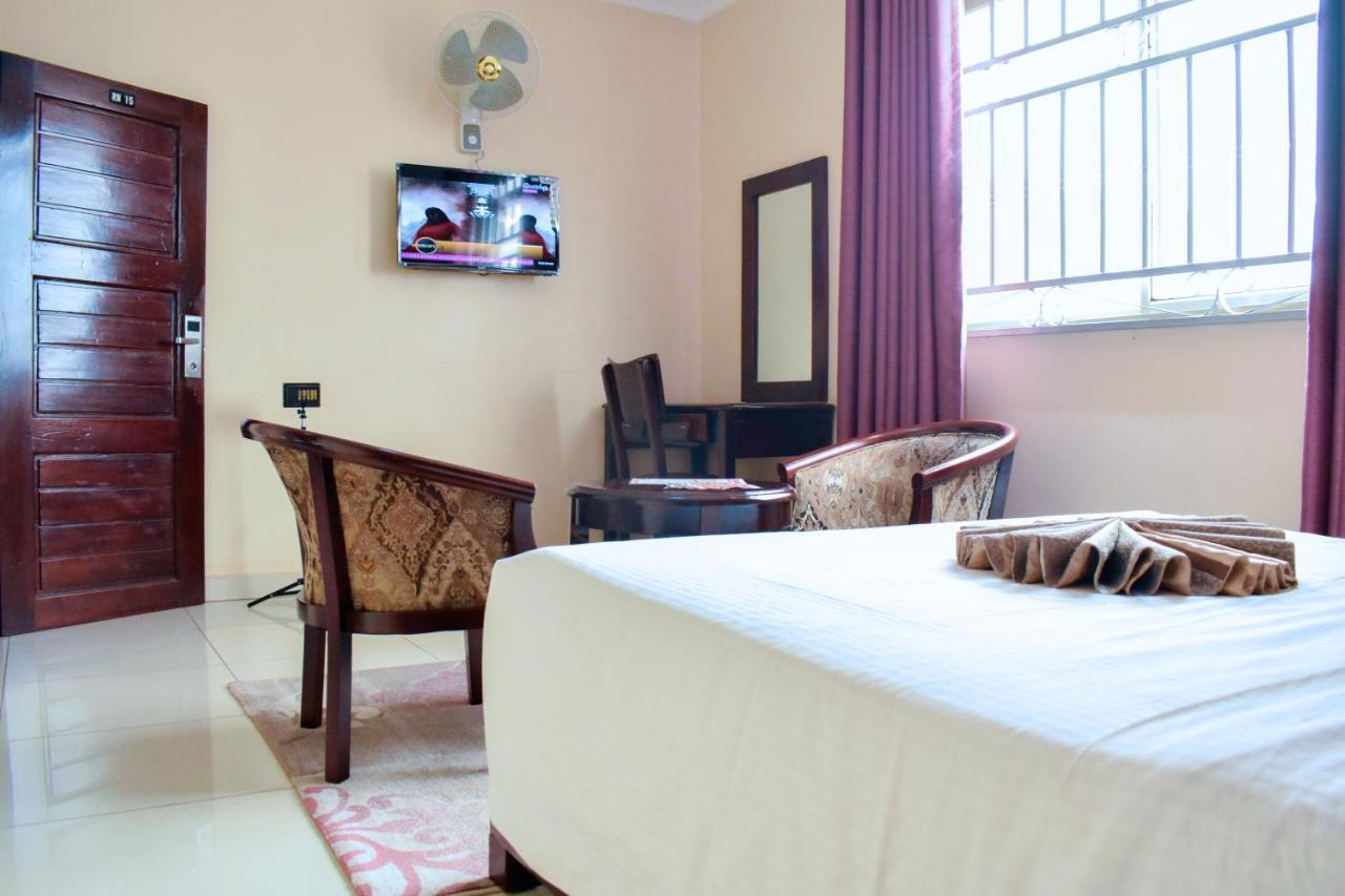 Diamonds Hotel Kampala Extérieur photo