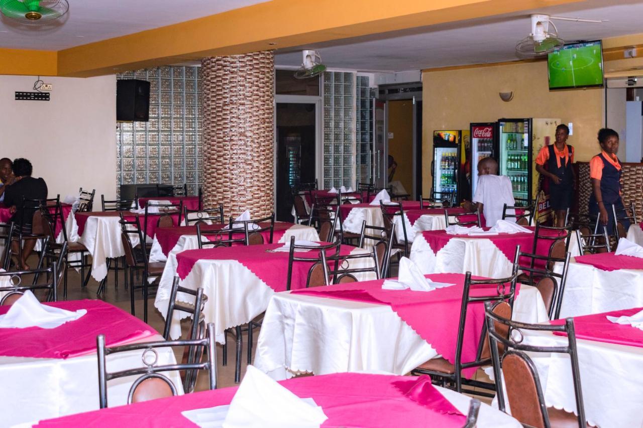Diamonds Hotel Kampala Extérieur photo