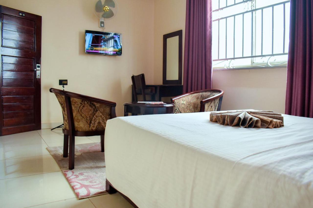 Diamonds Hotel Kampala Extérieur photo