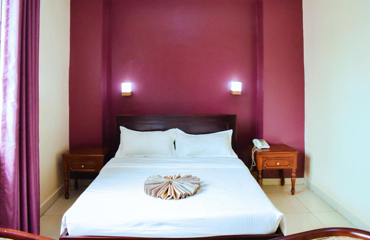 Diamonds Hotel Kampala Extérieur photo